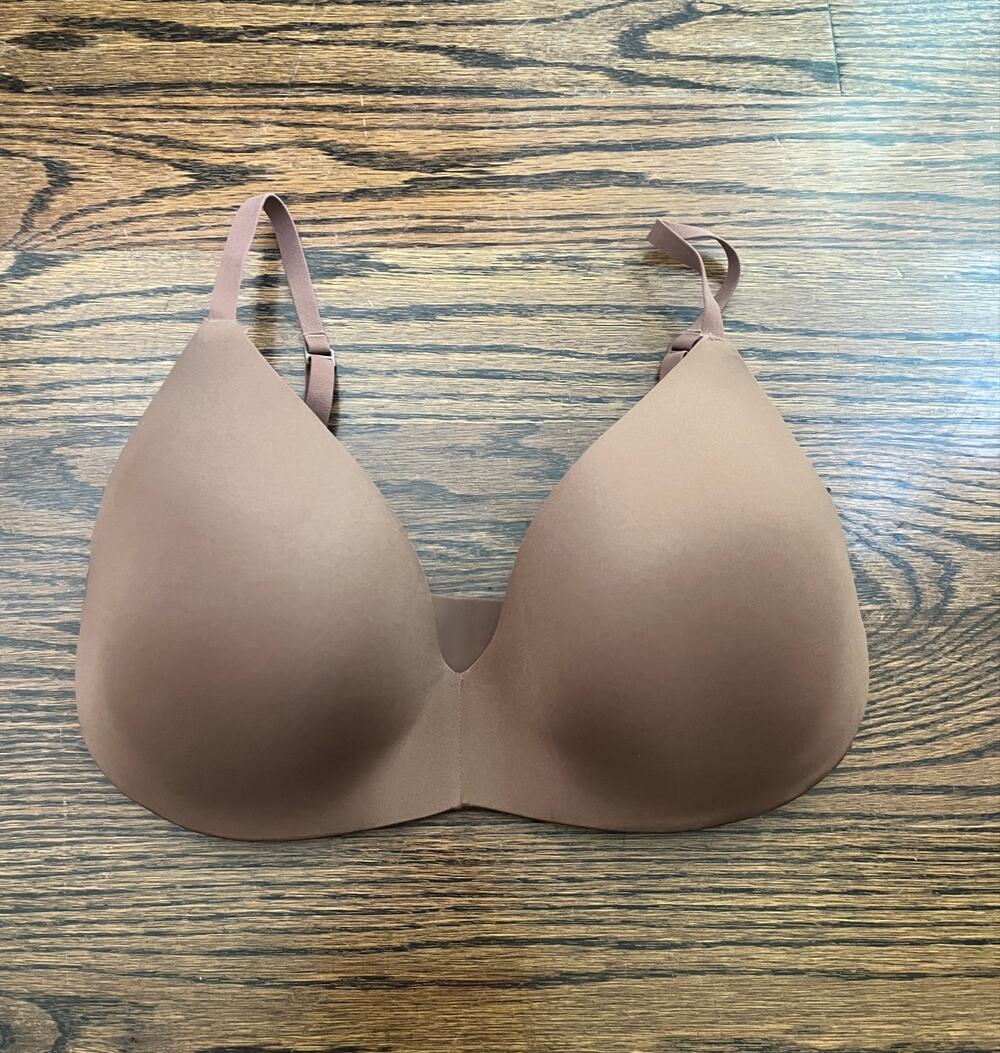 SKIMS Fits Everybody T-Shirt Bra 32DD Brown Tan Wireless Padded Seamless NWOT